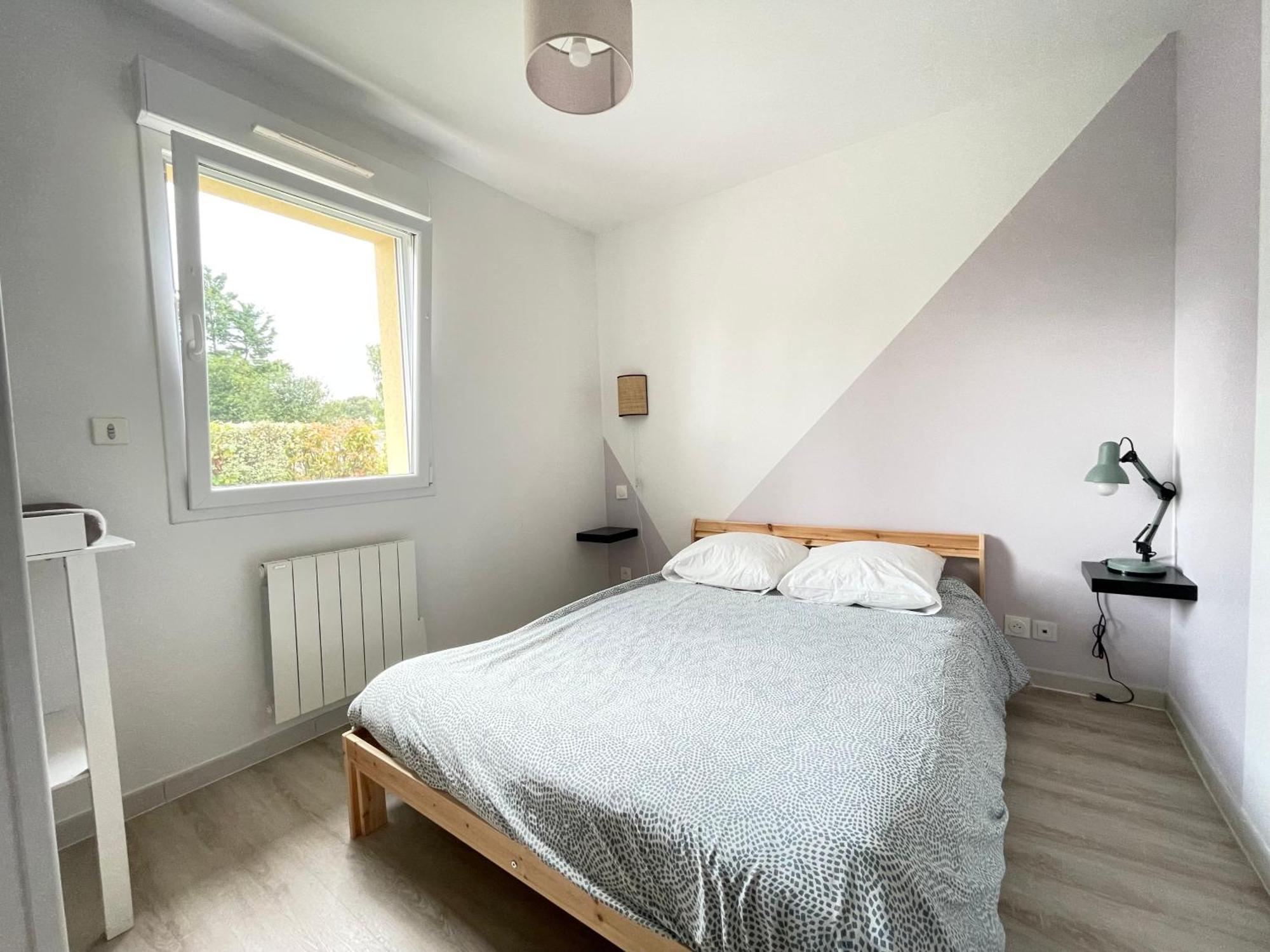 Belle Maison: Coastal Retreat With Garden Near Omaha Saint-Laurent-sur-Mer